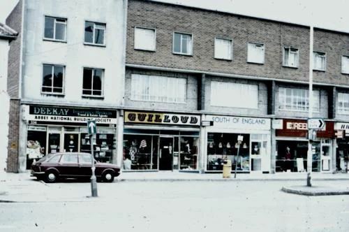 Deekay Travel shopfront in 1982